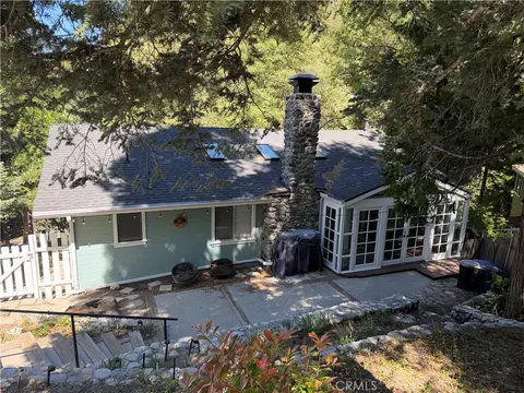 Exterior - 1076 Calanda, Crestline, CA 92325 photo 10 of 36