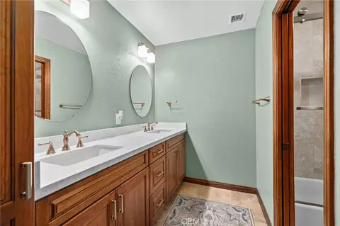 Bath - 5297 Amethyst, Rancho Cucamonga, CA 91737 photo 5 of 7
