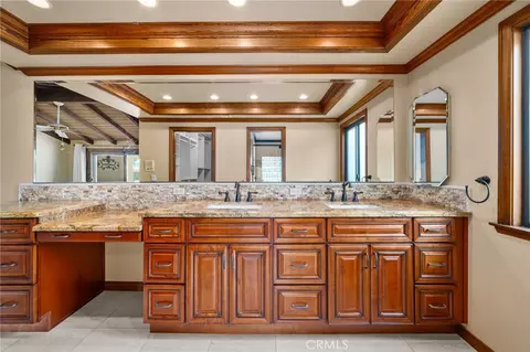 Bath - 5297 Amethyst, Rancho Cucamonga, CA 91737 photo 2 of 7