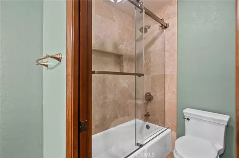 Bath - 5297 Amethyst, Rancho Cucamonga, CA 91737 photo 6 of 7