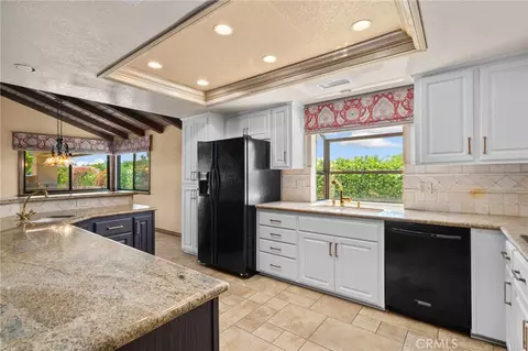 Kitchen - 5297 Amethyst, Rancho Cucamonga, CA 91737 photo 1 of 4