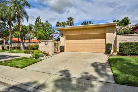 1053 Saint Andrews Dr, Upland, CA 91784