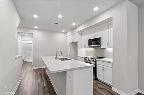 Entry Way - 4007 Valley Oak Ln #C, El Monte, CA 91733 photo 1 of 3