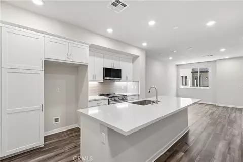 Kitchen - 4007 Valley Oak Ln #C, El Monte, CA 91733 photo 1 of 2