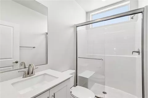 Bath - 4007 Valley Oak Ln #C, El Monte, CA 91733 photo 1 of 2