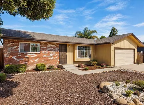 2908 S Martin St, Visalia, CA 93277