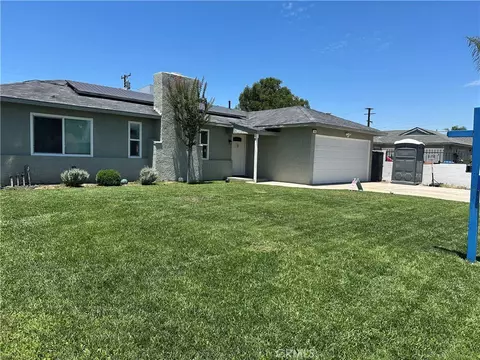114 Acacia Ave S, Rialto, CA 92376
