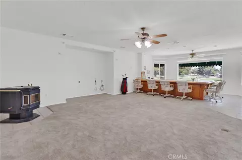 Living - 14740 Blue Grass Dr, Helendale, CA 92342 photo 4 of 13