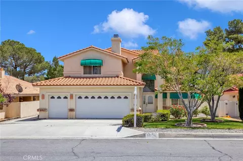 Exterior - 14740 Blue Grass Dr, Helendale, CA 92342 photo 2 of 12