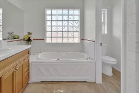 Bath - 14740 Blue Grass Dr, Helendale, CA 92342 photo 5 of 6