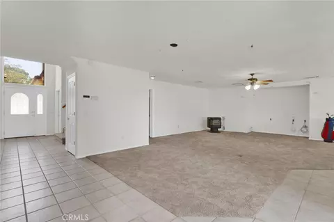 Living - 14740 Blue Grass Dr, Helendale, CA 92342 photo 2 of 13