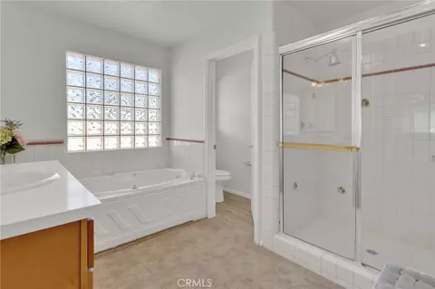 Bath - 14740 Blue Grass Dr, Helendale, CA 92342 photo 4 of 6