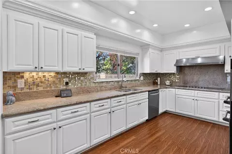 Kitchen - 20002 Emerald Meadow Dr, Walnut, CA 91789 photo 4 of 5