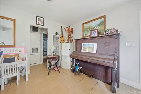Entry Way - 2515 Mountain View Rd, El Monte, CA 91733 photo 1 of 2