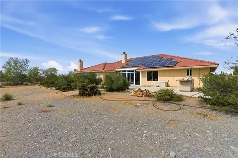 Exterior - 2777 Brawley, Pinon Hills, CA 92372 photo 4 of 5