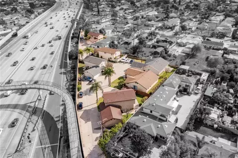 700 W 2nd St, Azusa, CA 91702
