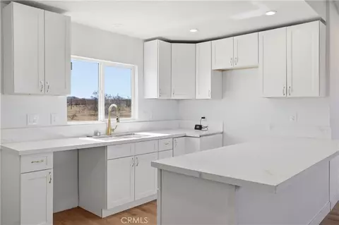 Kitchen - 60033 Sespe, Landers, CA 92285 photo 1 of 2