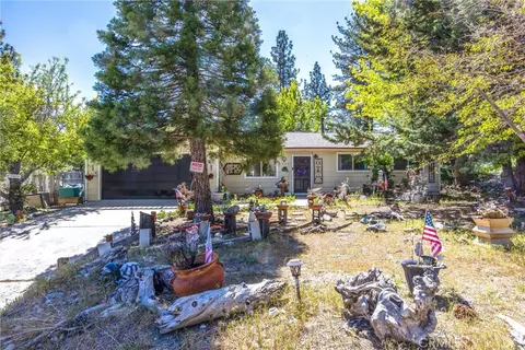 Exterior - 2164 Outer Hwy 2 Hwy S, Wrightwood, CA 92397 photo 14 of 15