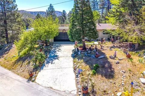 Exterior - 2164 Outer Hwy 2 Hwy S, Wrightwood, CA 92397 photo 12 of 14