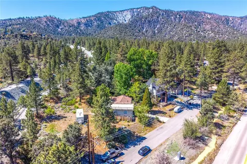View/Area - 2164 Outer Hwy 2 Hwy S, Wrightwood, CA 92397 photo 2 of 8
