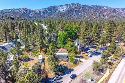 View/Area - 2164 Outer Hwy 2 Hwy S, Wrightwood, CA 92397 photo 2 of 8