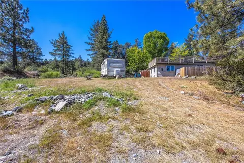 Exterior - 2164 Outer Hwy 2 Hwy S, Wrightwood, CA 92397 photo 5 of 15