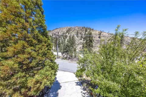 Exterior - 2164 Outer Hwy 2 Hwy S, Wrightwood, CA 92397 photo 9 of 14