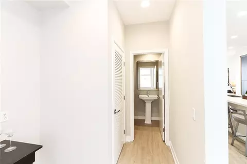 Entry Way - 1012 Eucalipto Pl, Montebello, CA 90640 photo 6 of 10