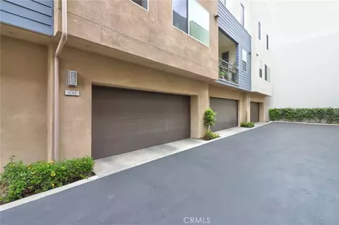 Exterior - 1012 Eucalipto Pl, Montebello, CA 90640 photo 3 of 7