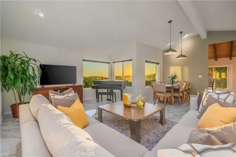 2817 N N Mtn, Claremont, CA 91711