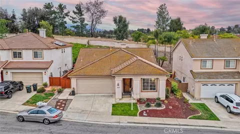 View/Area - 30809 Point Woods Ct, Temecula, CA 92591 photo 1 of 9