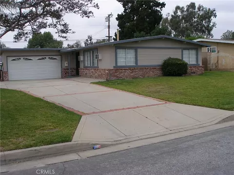 4947 N De Lay Ave, Covina, CA 91722