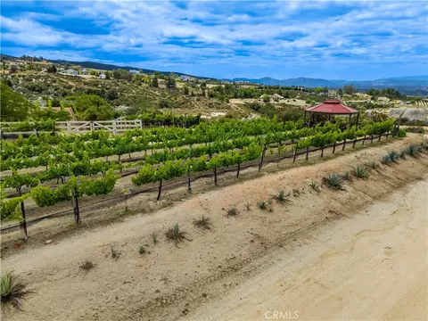 1 Gray Squirrel Rd, Temecula, CA 92592 photo 4
