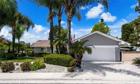 1807 Via Palomares, San Dimas, CA 91773