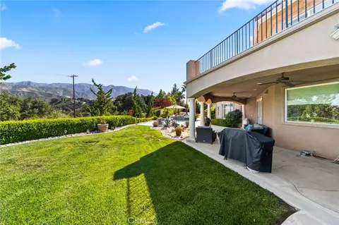 Exterior - 38136 Butterfly Ct, Yucaipa, CA 92399 photo 13 of 20