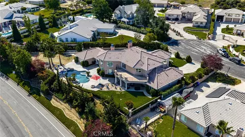 View/Area - 38136 Butterfly Ct, Yucaipa, CA 92399 photo 8 of 10