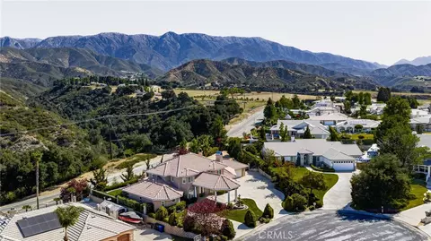 View/Area - 38136 Butterfly Ct, Yucaipa, CA 92399 photo 3 of 10