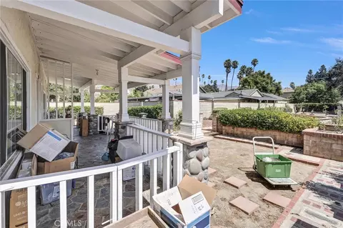 Exterior - 1325 Glen, Pasadena, CA 91103 photo 6 of 8