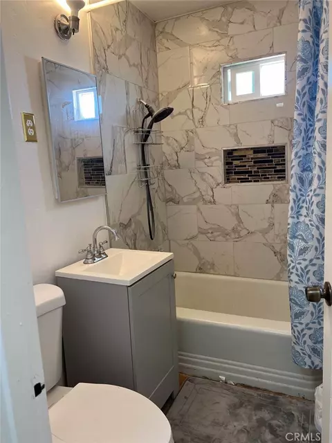 Bath - 13776 Benton St, Trona, CA 93562 photo 4 of 5