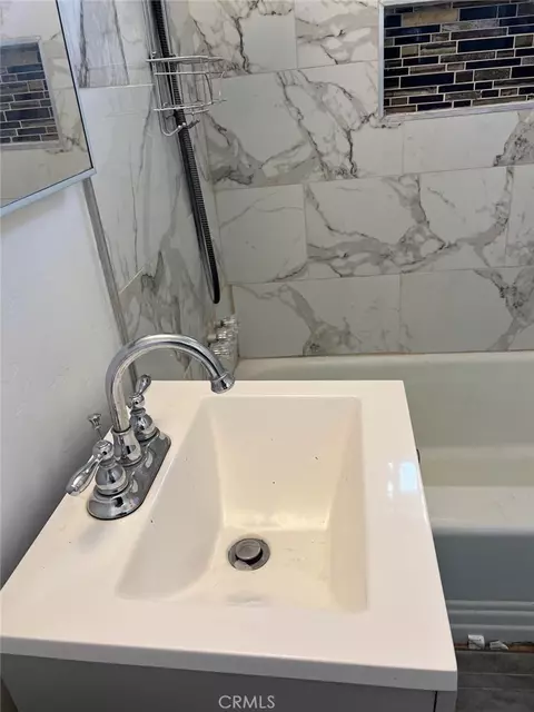 Bath - 13776 Benton St, Trona, CA 93562 photo 5 of 5