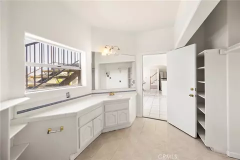 Bath - 613 E Sunset N, Redlands, CA 92373 photo 3 of 3