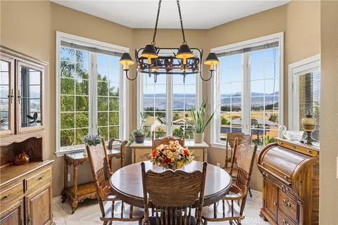 Dining - 613 E Sunset N, Redlands, CA 92373 photo 2 of 3