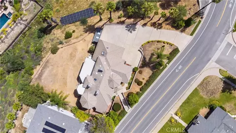 View/Area - 613 E Sunset N, Redlands, CA 92373 photo 3 of 6