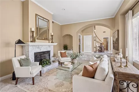 Living - 613 E Sunset N, Redlands, CA 92373 photo 1 of 3