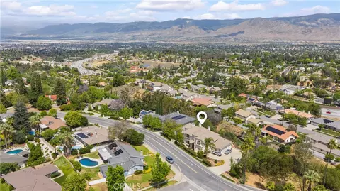 View/Area - 613 E Sunset N, Redlands, CA 92373 photo 5 of 6
