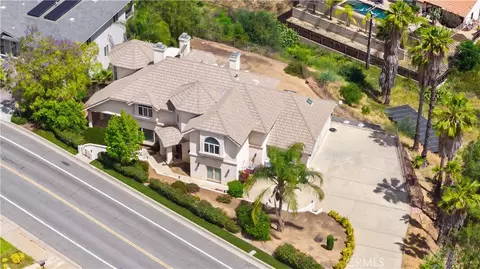 View/Area - 613 E Sunset N, Redlands, CA 92373 photo 2 of 6