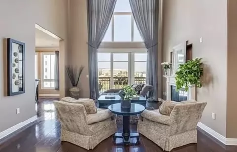 558 Caruso Ave #558, Glendale, CA 91210