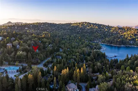 27488 N Bay Rd, Lake Arrowhead, CA 92352