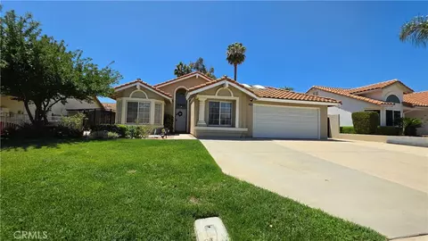 16500 Running Deer Rd, Lake Elsinore, CA 92530