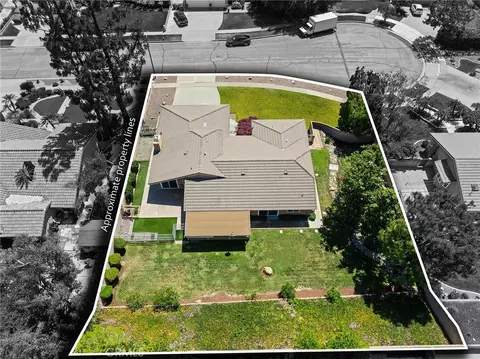 View/Area - 1175 Shane Ct, Upland, CA 91784 photo 4 of 7